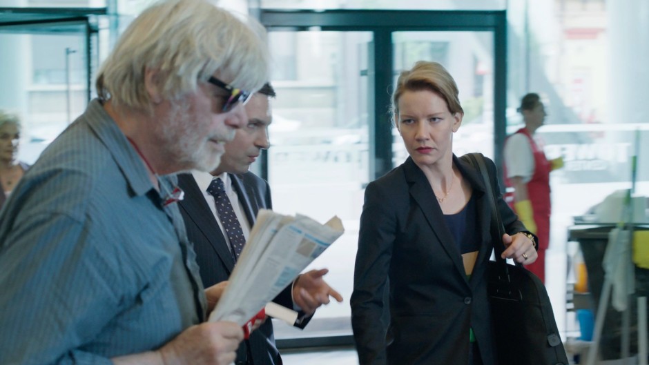Peter Simonischek, Alexandru Papadopol, and Sandra Hüller in Toni Erdmann (2016)