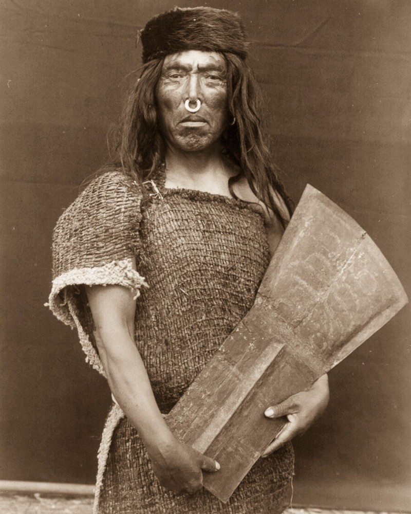 1914, Hakalahl, a Nakoaktok chief.