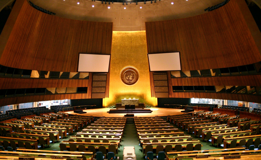 un