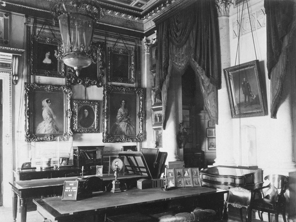 Кабинет императора Александра II в Зимнем дворце