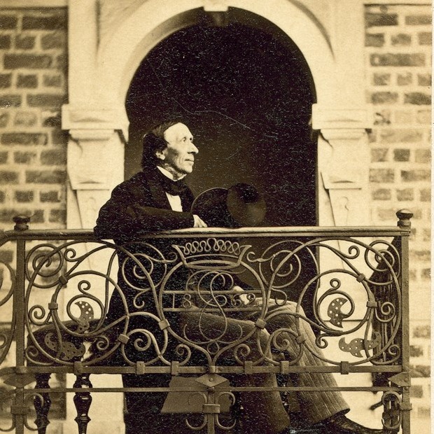 Тајна куле над водама Тајна куле над водама