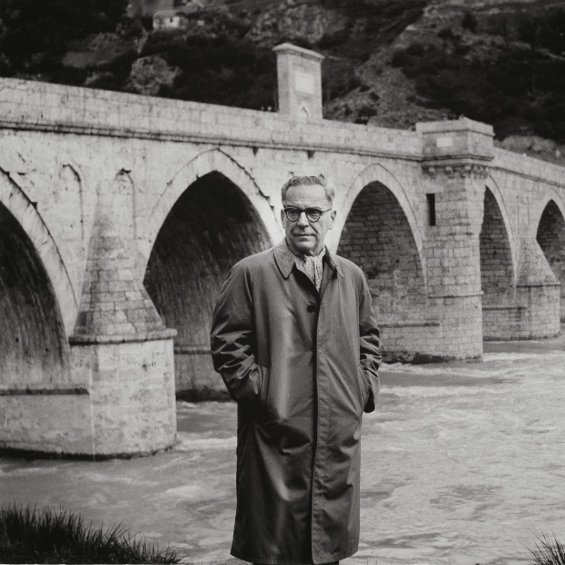 Andrić bez mosta ili „Plivati i isplivati!“ Andrić bez mosta ili „Plivati i isplivati!“