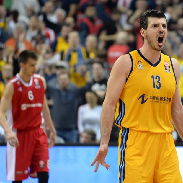 Pazite se Albinih krila Pazite se Albinih krila