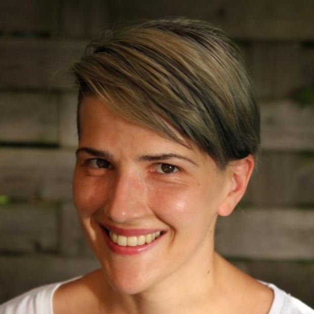 Svetovi između Svetovi između